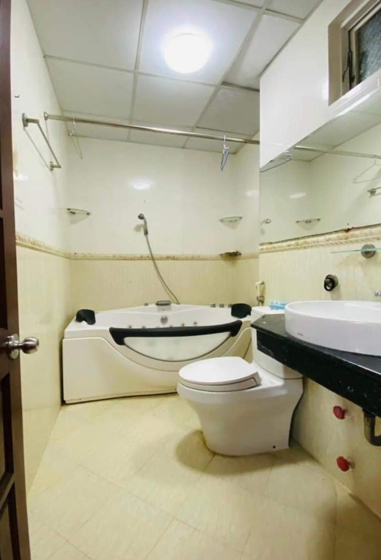 Hotel Hai Ha Vung Tau Esterno foto